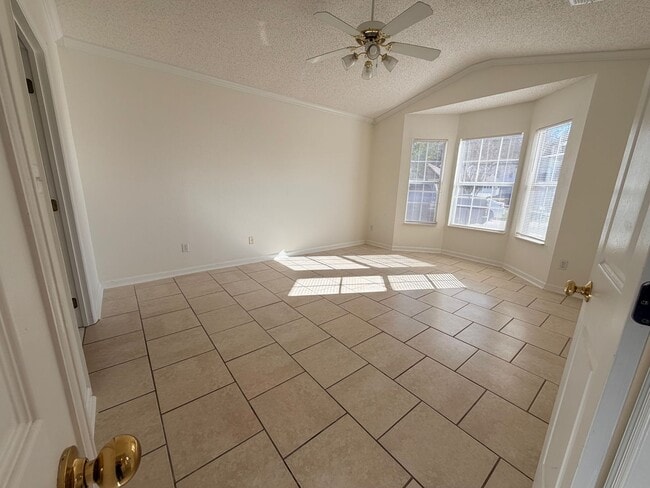 Photo - SummerBrooke Home, Plenty of Sunshine, Privacy, & Backyard Space!