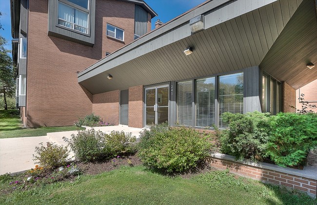 Building Photo - 241 Willett