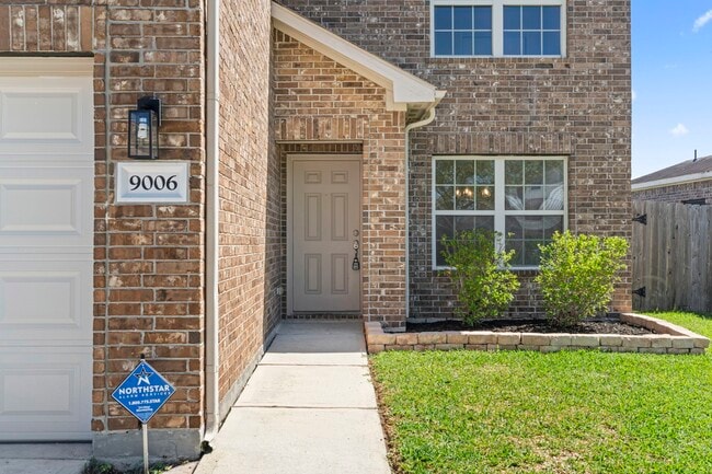 Photo - 9006 Sasson Blvd