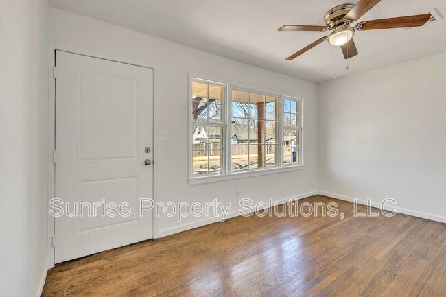 Photo - 4908 S Stiles Ave