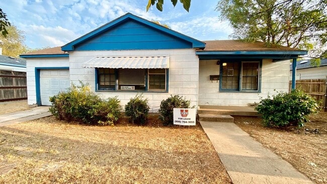 Building Photo - 2110 37th St Rental