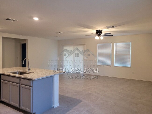 Photo - 229 N 13th Pl