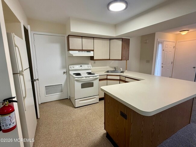 Photo - 290 N Main St Unit 1