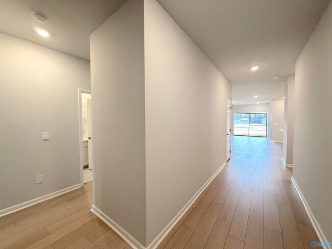 Photo - 203 Stockyard Cir