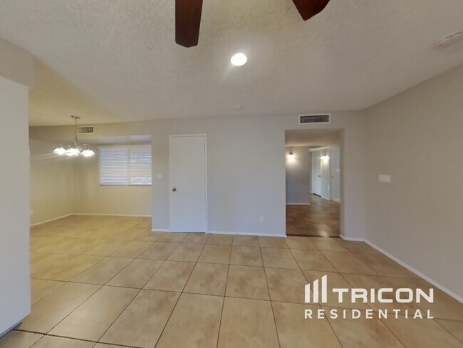 Photo - 3729 W North Ln