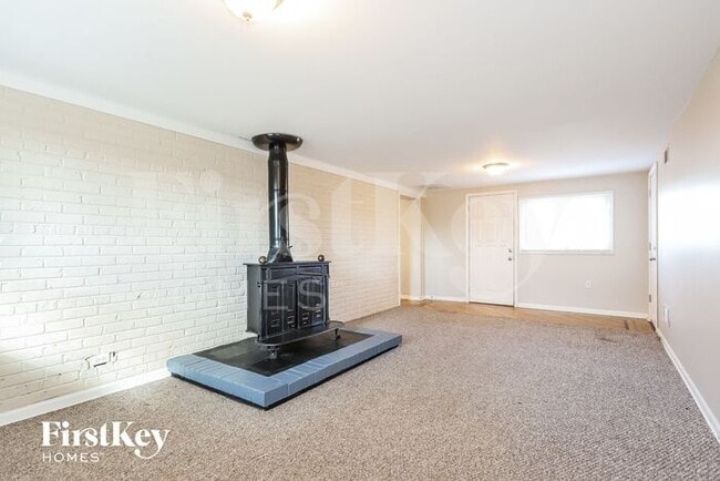 Photo - 21227 Jeffrey Dr