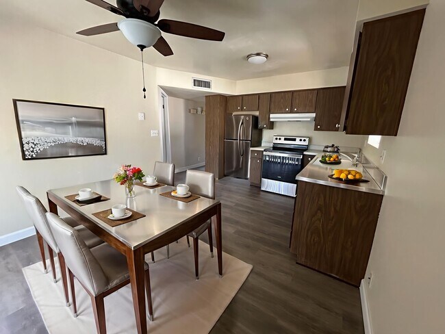 Photo - 6049 E Albany St