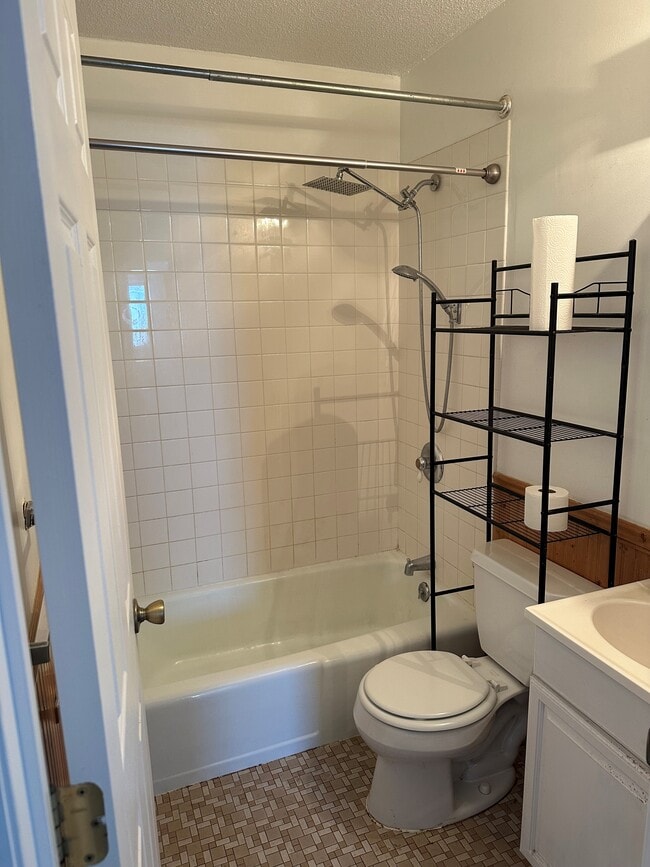 Photo - 135 New Britain Ave Unit C