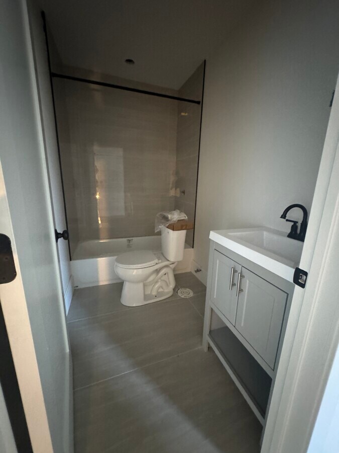 Photo - 10 Hunting St Unidad 2