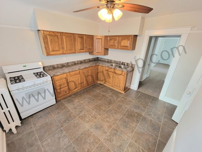 Photo - 821 48th St Unit Upper