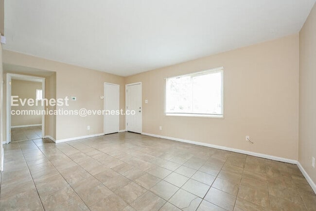 Photo - 706 Uvalda St