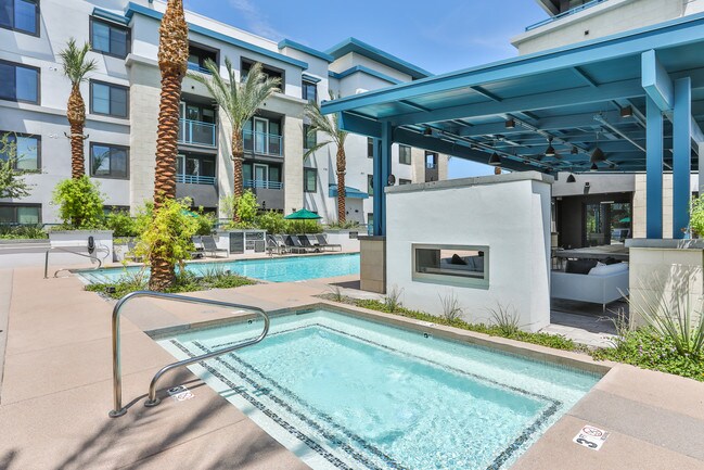 Lakeside Drive Apartments