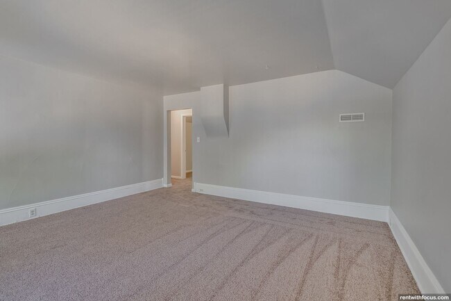Photo - 581 Mt Vernon St Unidad 581 A