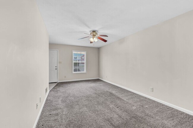 Photo - 784 Cherrybark Ln Unit 3