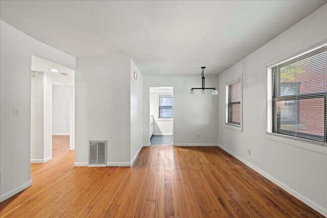 Photo - 306 E 19th St Unit 306 E 19th St - 2A