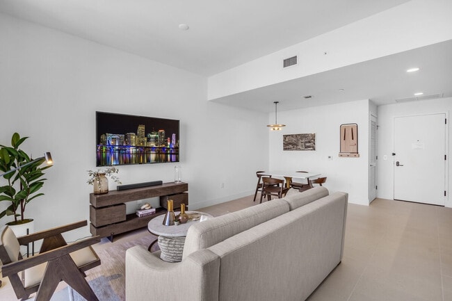 Photo - 485 NE 2nd Ave Unidad SI ID1540426P