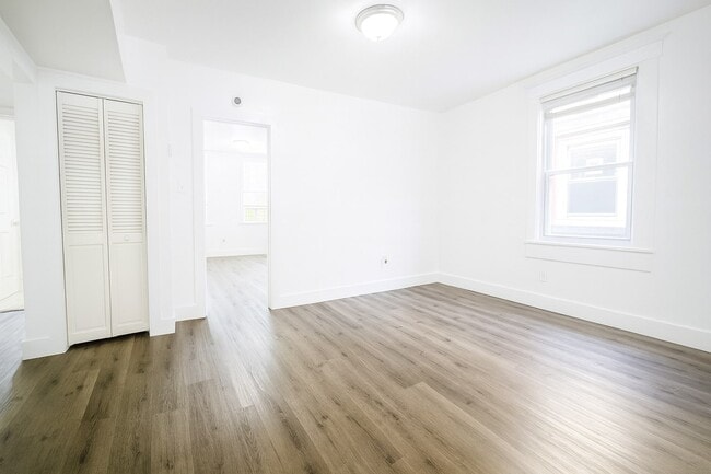 SALA DE ESTAR - 21 Tillinghast St Unidad 2