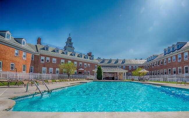 Photo - Spaxalaya 650 Park LLC