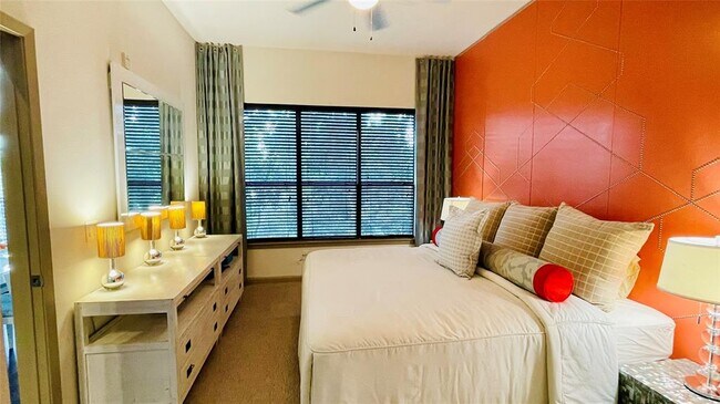 Photo - 206 McGowen St Unit 2103