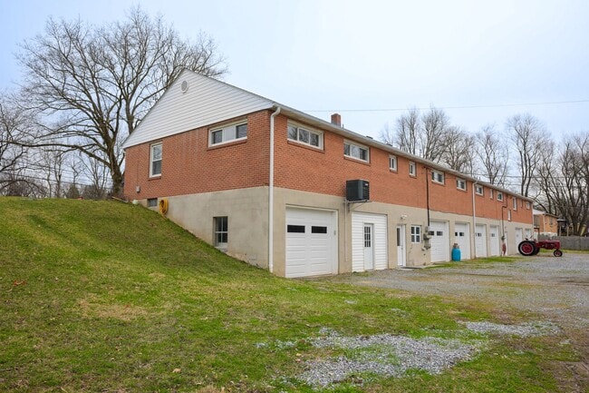 Photo - 2305 River Rd