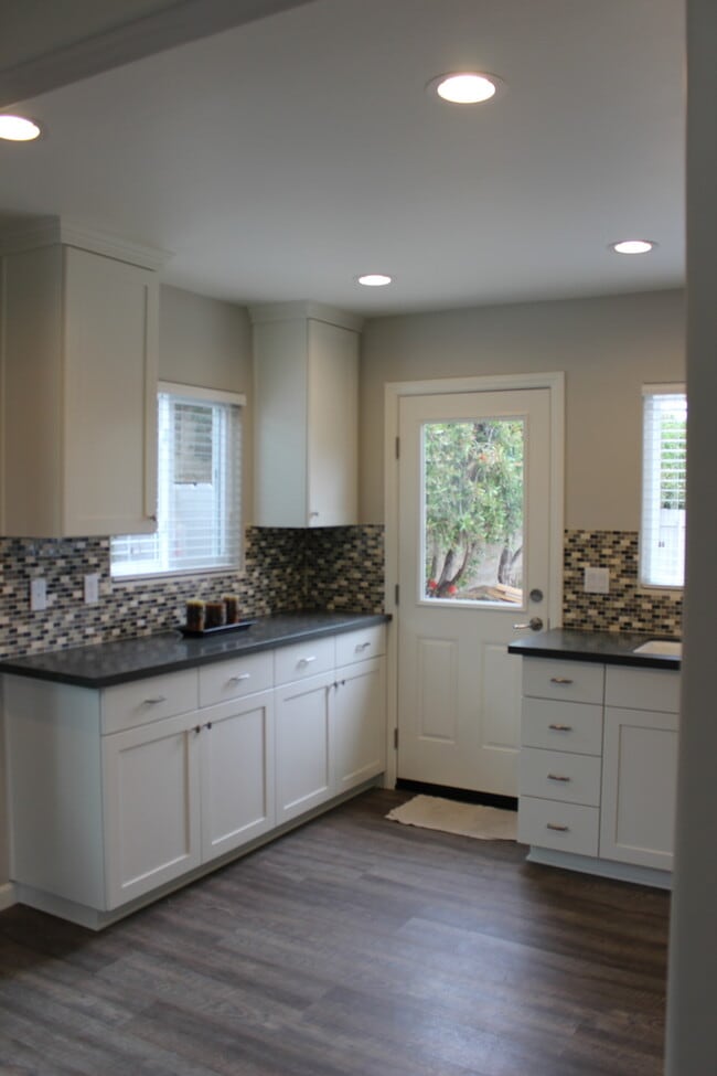 Photo - 7045-7045 Saranac St Unidad 7043
