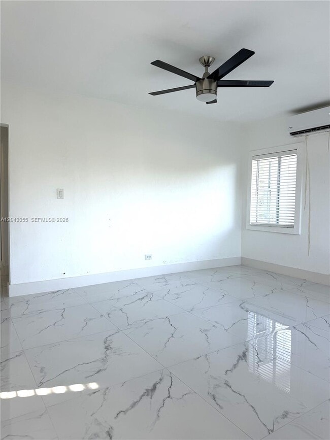 Photo - 1738 Marseille Dr Unit 4