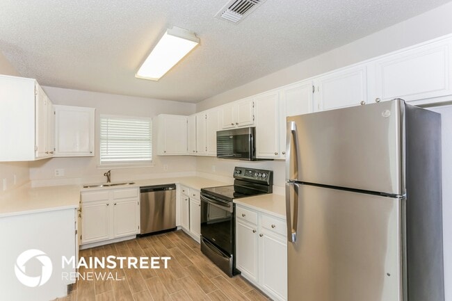 Photo - 548 Langston St