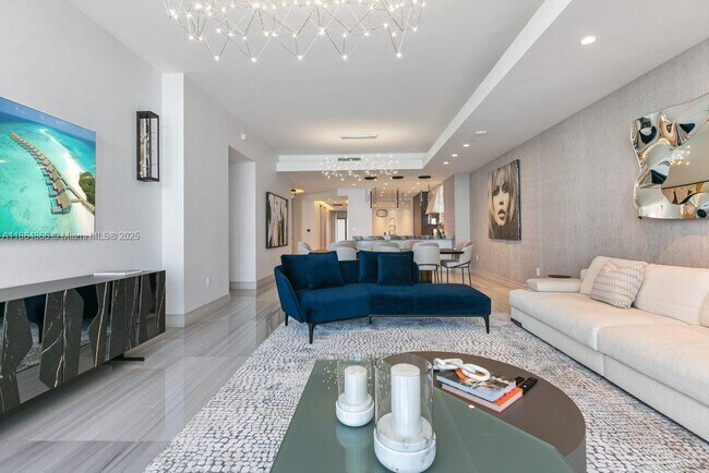 Photo - 17901 Collins Ave Unidad 703