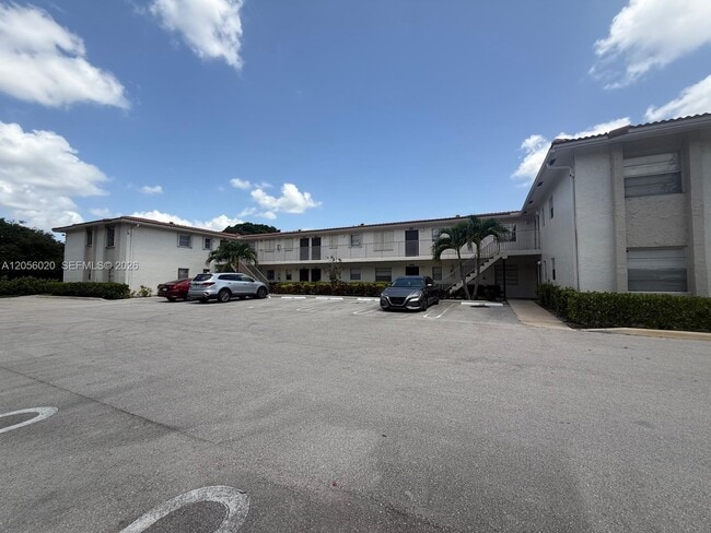 Building Photo - 3212 Coral Ridge Dr Unit 3212