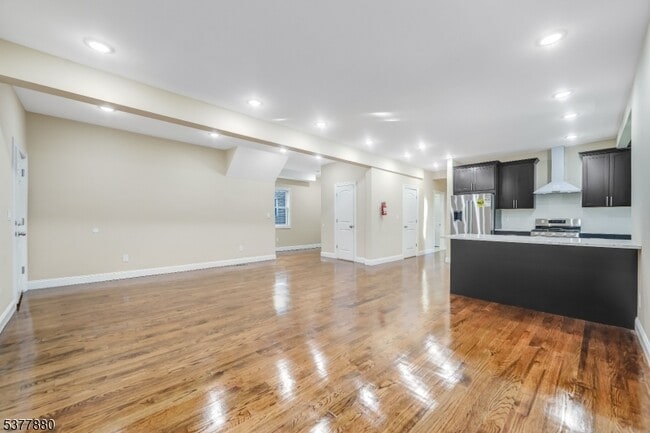 47 Greenwood Ave Unit 1
