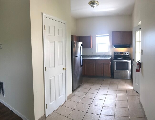 Photo - 20 E Sellers Ave Unit 2nd floor