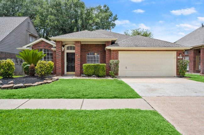 Building Photo - 16014 Lakestone Dr Rental