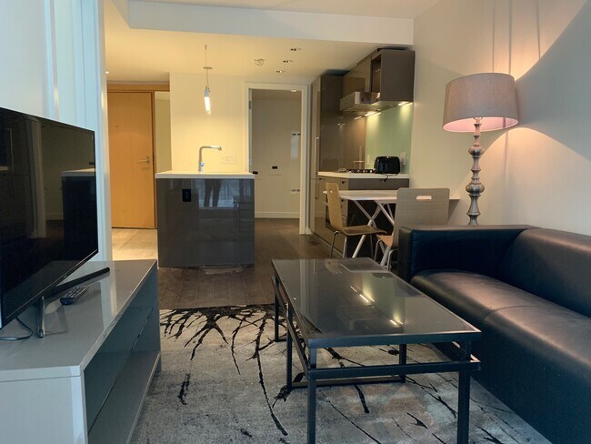 Photo - 777 Richards St