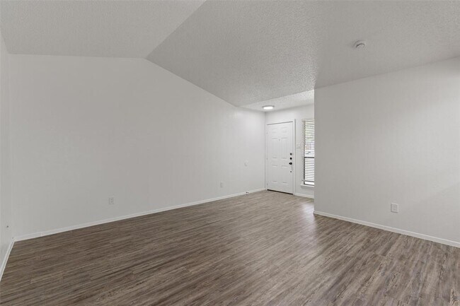 Photo - 11411 Walnut Ridge Dr