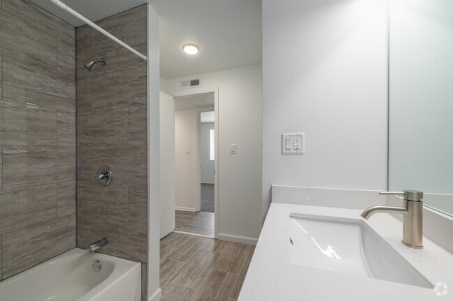 2BR 1.5BA