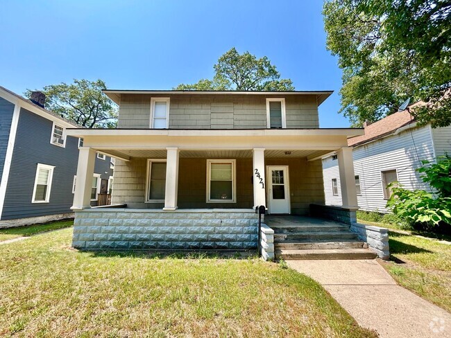 Building Photo - 2421 Peck St Unit #1 Rental