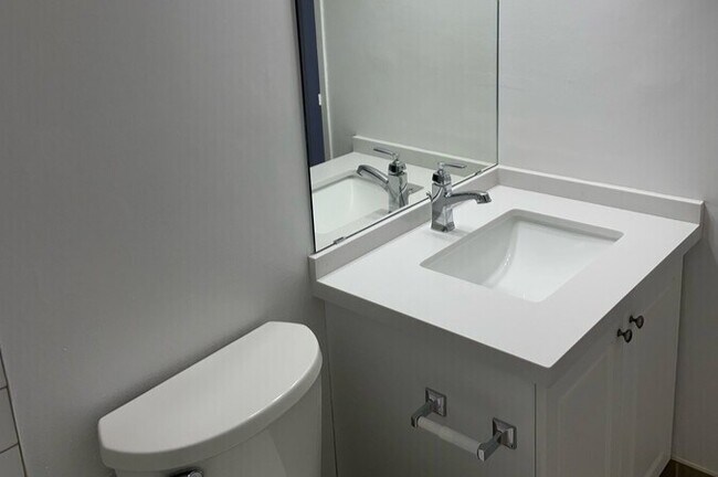 Photo - Riverview Court Apartments