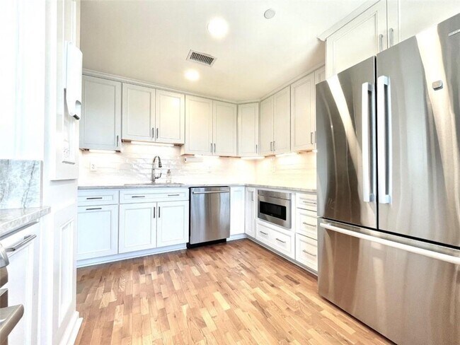 Photo - 195 14th St NE Unit P603