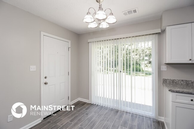 Photo - 2704 Aruba Dr