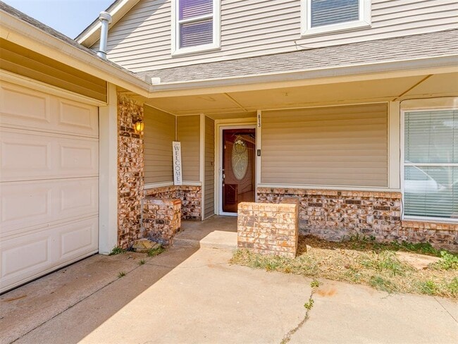 Photo - 813 Lapwing Rd