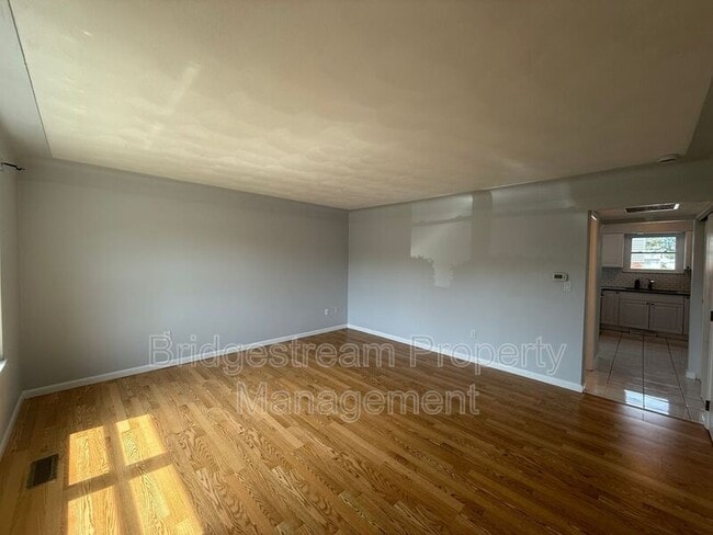 Photo - 3851 Hillsboro Dr