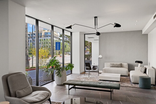 10600 Wilshire