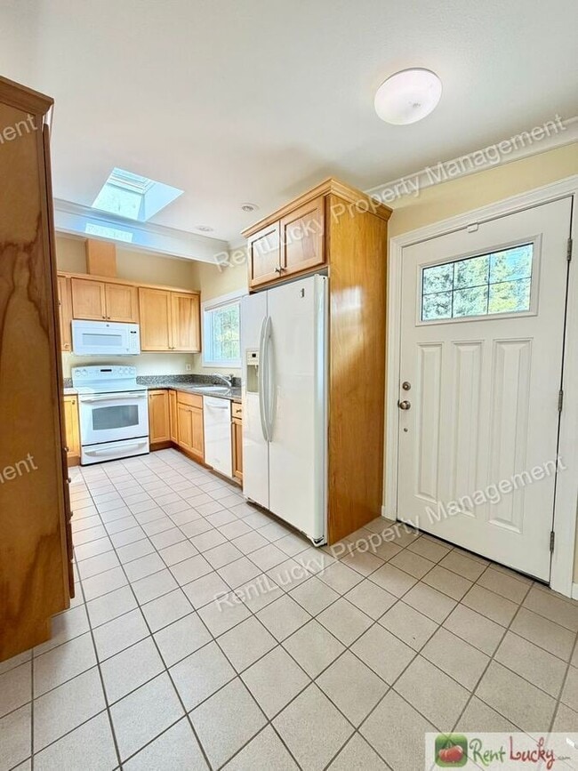 Photo - 1211 147th Ave SE