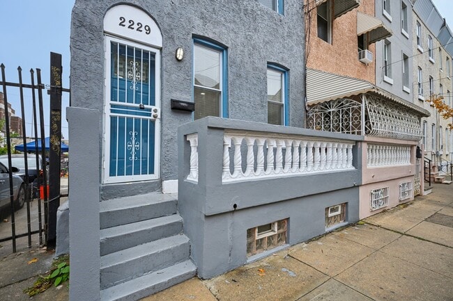 Photo - 2229 N Hancock St