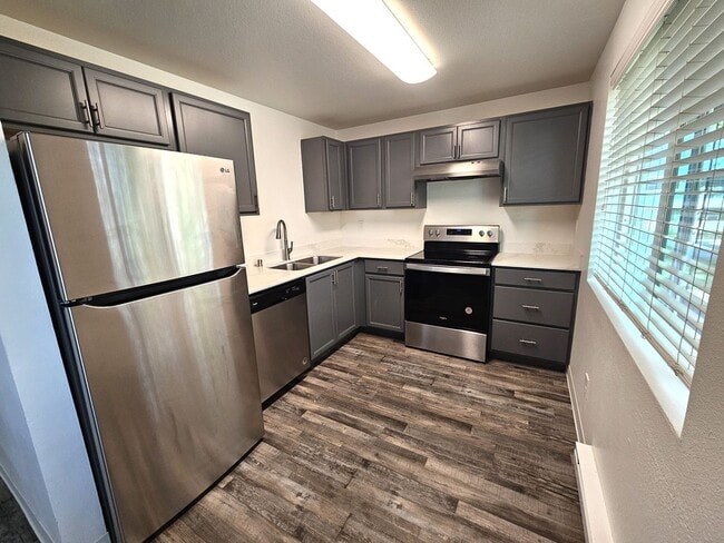 Photo - Chandelle Apartments