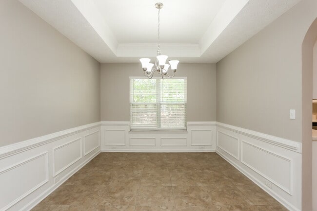 Photo - 511 Gables Ct