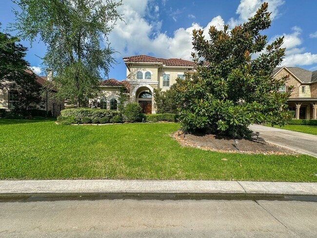 14 Spincaster Drive