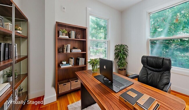 21 Regent Cir Unit 3