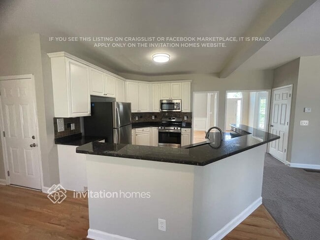 Photo - 2896 Hilton Cir