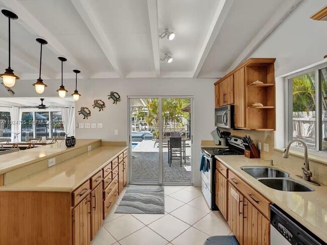 Photo - 2525 Gulfstream Ln Unidad HOME